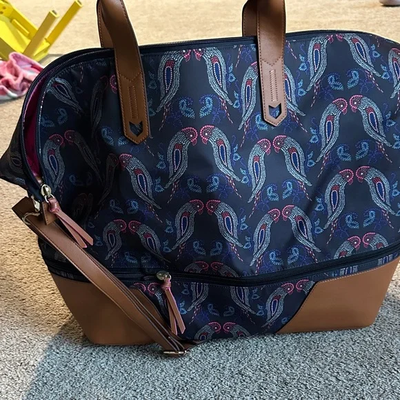 Stella & Dot getaway weekender set Navy Paisley Travel Bag with Brown Trim - Picture 2 of 11